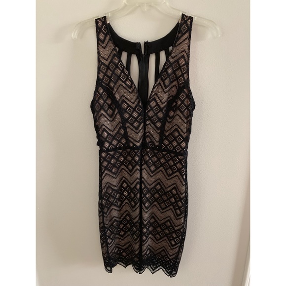 black and nude lace formal dress - Picture 3 of 6